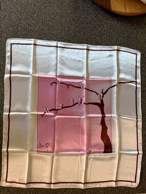 Hanae Mori Parfums Japanese Tree Scarf